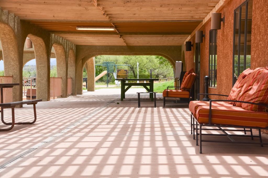 Verde Valley Lawn Cottage 10 Cottonwood Exterior photo